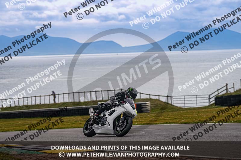 anglesey no limits trackday;anglesey photographs;anglesey trackday photographs;enduro digital images;event digital images;eventdigitalimages;no limits trackdays;peter wileman photography;racing digital images;trac mon;trackday digital images;trackday photos;ty croes